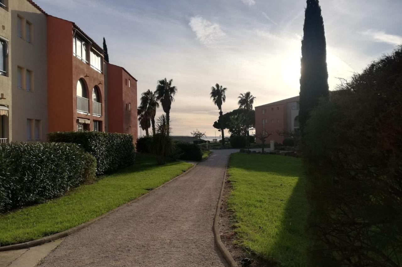 Very Cosy Apartment At 200 M From The Beaches La Londe-les-Maures Luaran gambar