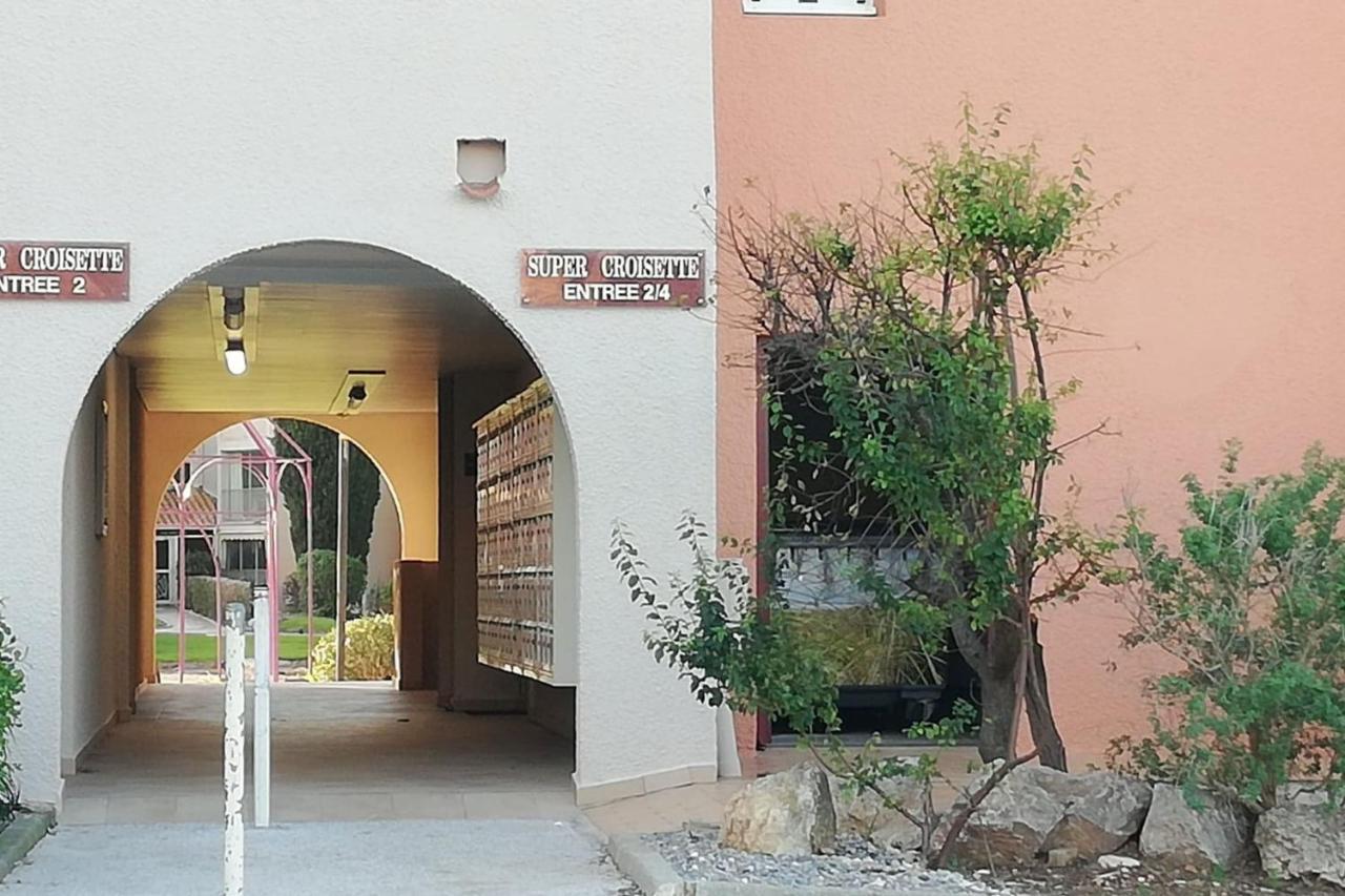Very Cosy Apartment At 200 M From The Beaches La Londe-les-Maures Luaran gambar