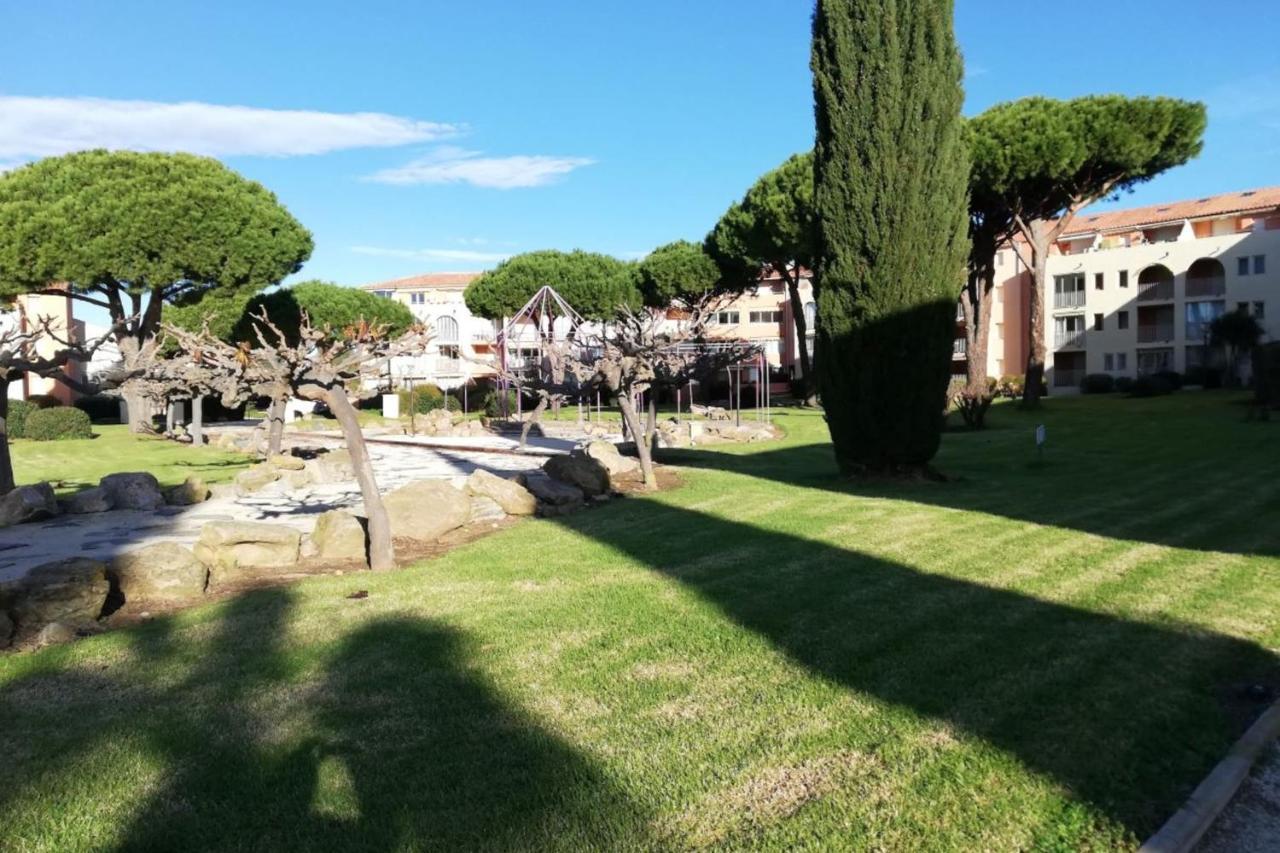 Very Cosy Apartment At 200 M From The Beaches La Londe-les-Maures Luaran gambar
